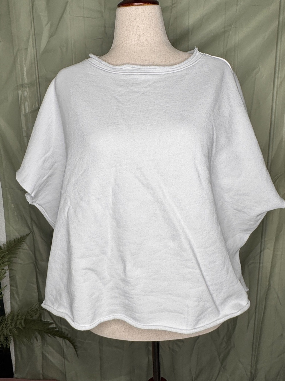 Frank & Eileen White Relaxed Short-Sleeve Sweatshirt